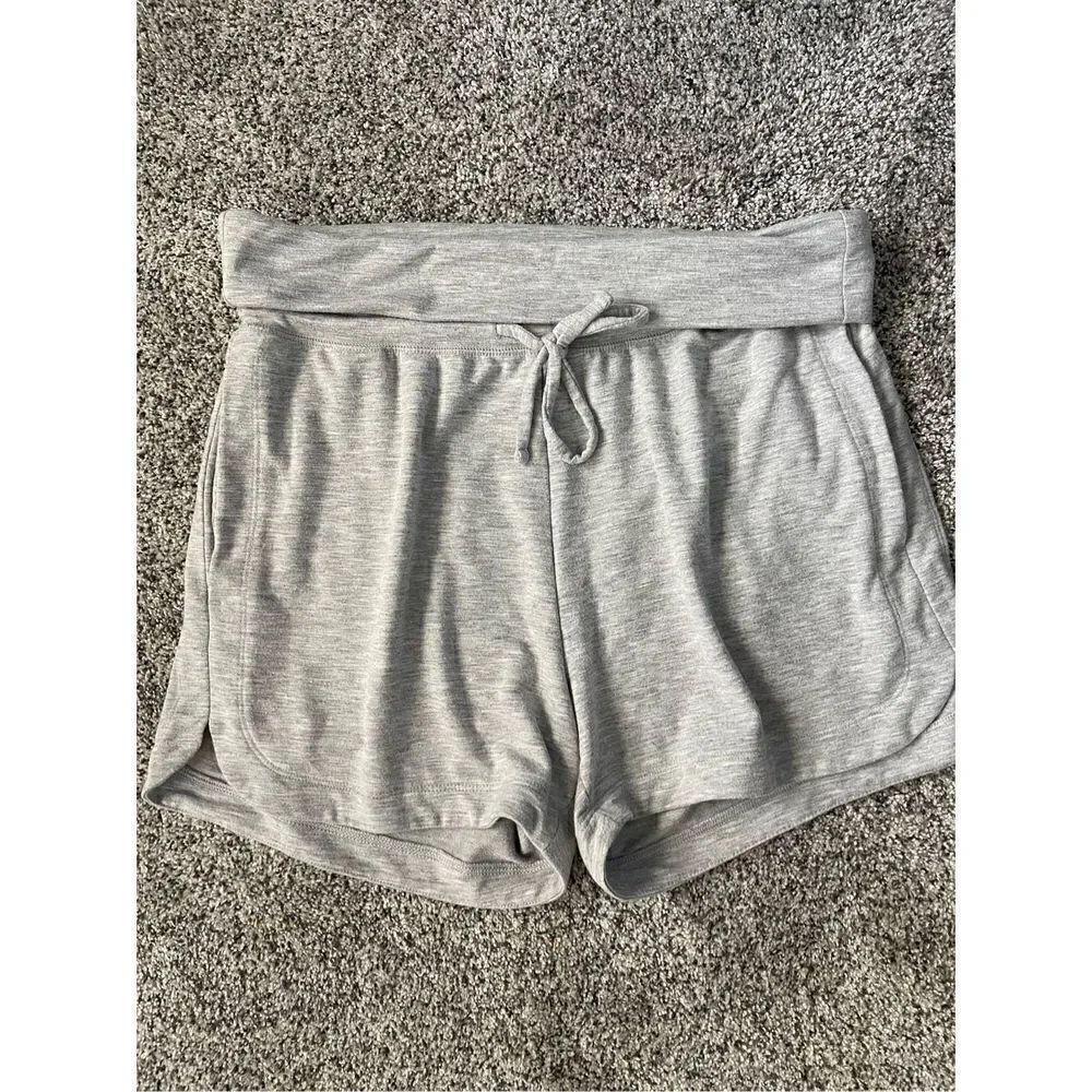 ❤️Old Navy Roll Down Waist Active Shorts
